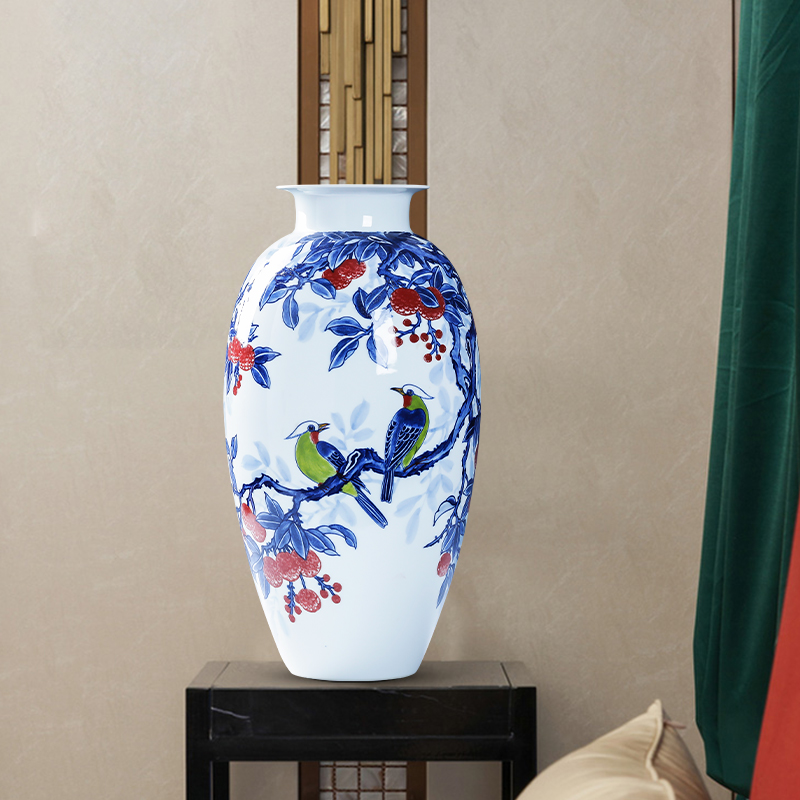 Jingdezhen porcelain ceramic hand - made of blue and white porcelain vase sitting room of Chinese style household furnishing articles TV ark, flower decorations