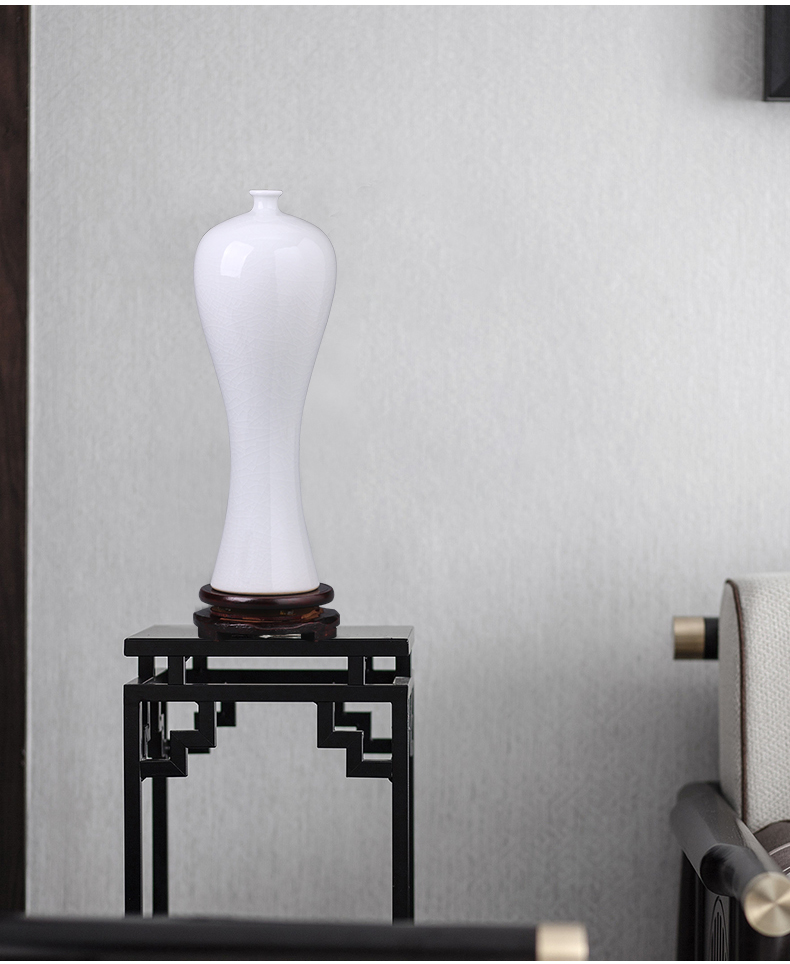 Jingdezhen ceramics mei small white bottle expressions using vases, flower arranging new Chinese style household furnishing articles wine sitting room adornment