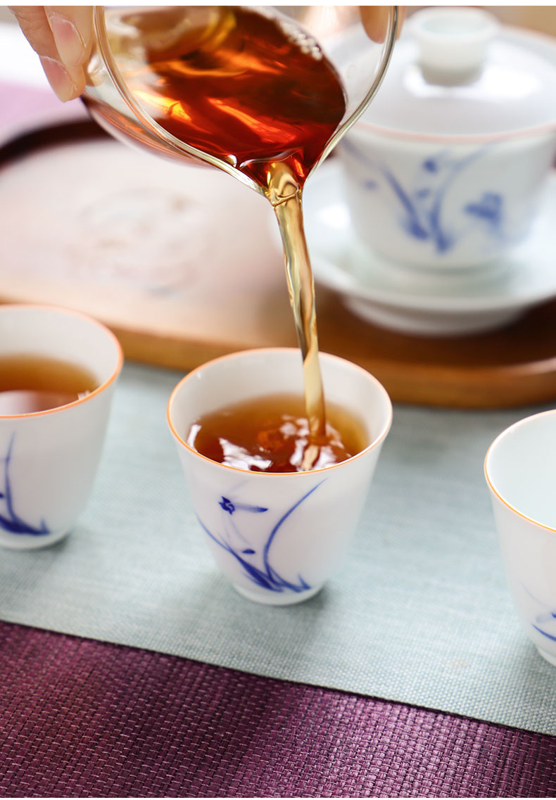 The Escape this hall jingdezhen blue and white orchid tureen hand - made teacup set three bowl of tea bowl set of kung fu tea set