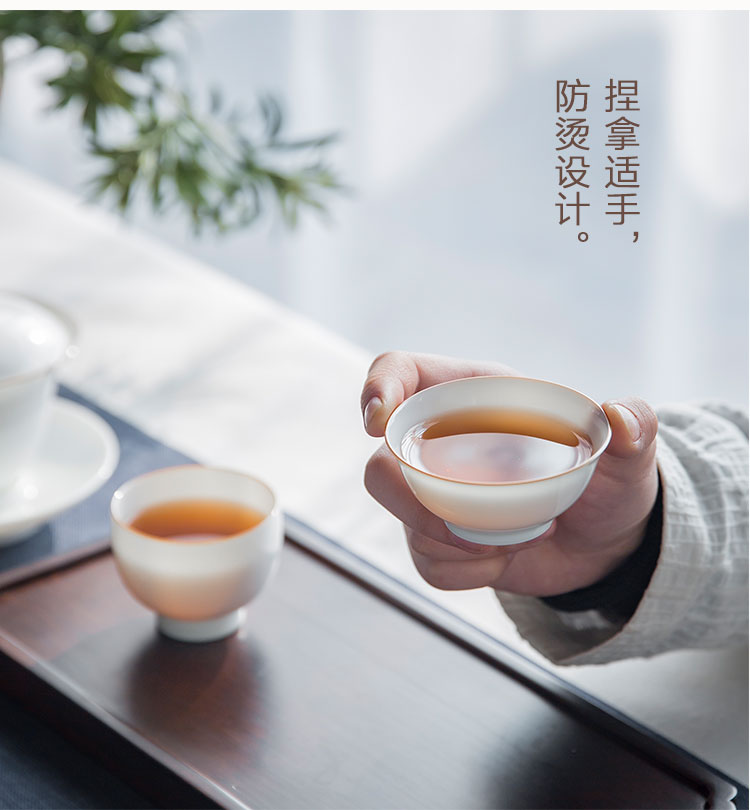 Jingdezhen custom ceramic engraving master kung fu small cup tea cup thin foetus sweet white porcelain single cup sample tea cup, cup