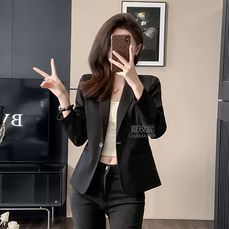 Black Blazer for Women, Spring and Autumn, Petite Size, 2026 New Style, Elegant, Waist-Cinching, Slimming, Commuter Casual Short Suit