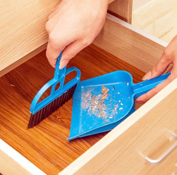 Special price pet mini cleaning tool small shovel suit (small broom small dustpan) sweeping stool supplies