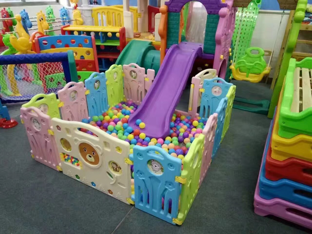 Children's game fence baby safe crawling plastic fence toddler fence ocean ball pool kindergarten paradise