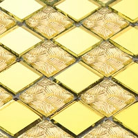 Золотое зеркало и рисунок золотистого камня