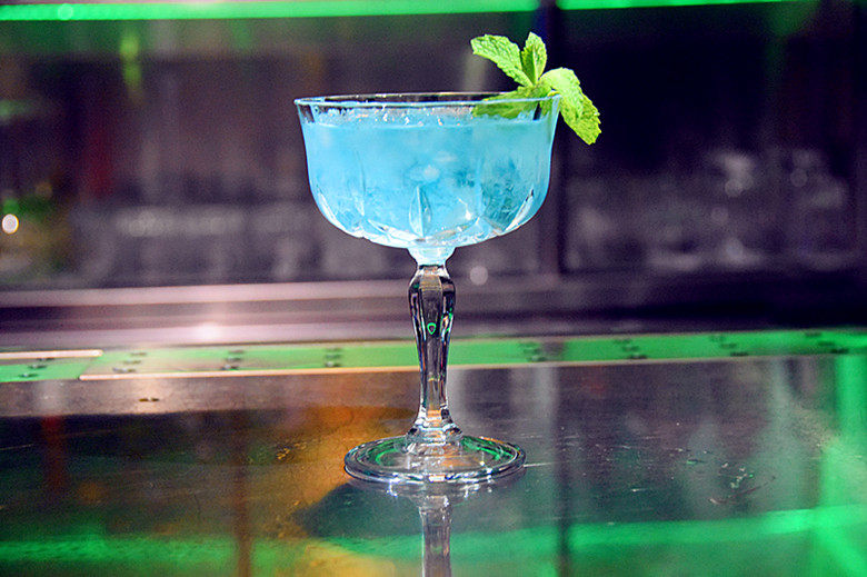 RCR Italy Imported Crystal Wine Glass Wide Mouth Champagne Cup Sweet Wine Glass Cocktail Glass 