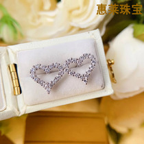 Huilai jewelry 18K white gold heart-shaped diamond stud earrings Womens fashion 50 points love diamond earrings earrings