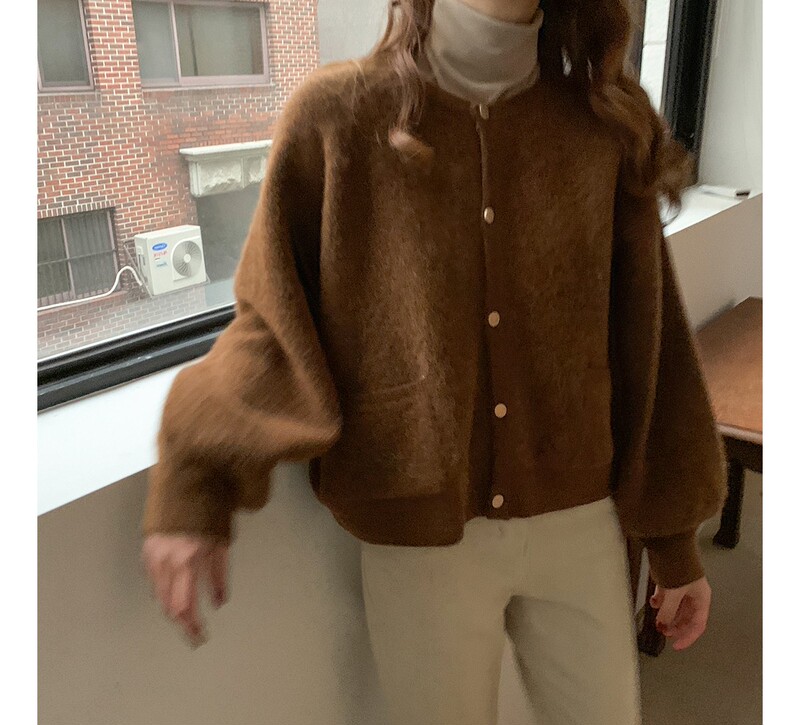 Puff-Sleeve Soft Brown Cardigan for Women, 2026 Winter Fashion, Long-Sleeve, Round Neck, Loose-Fitting, Korean Style, Unique Design Sweater