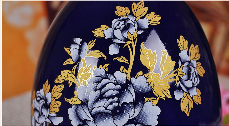 Jingdezhen ceramic vase furnishing articles XFX rich blue red process decorative vase peony gold China dense eggs