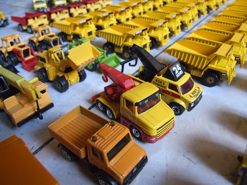 2019 In-Store Alloy Car Model, Free Hot Wheels Car with a Purchase of 300, Shanghai Universal Matchbox Green Light Johnny 2019 In-Store Alloy Car Model, Free Hot Wheels Car with a Purchase of 300, Shanghai Universal Matchbox Green Light Johnny