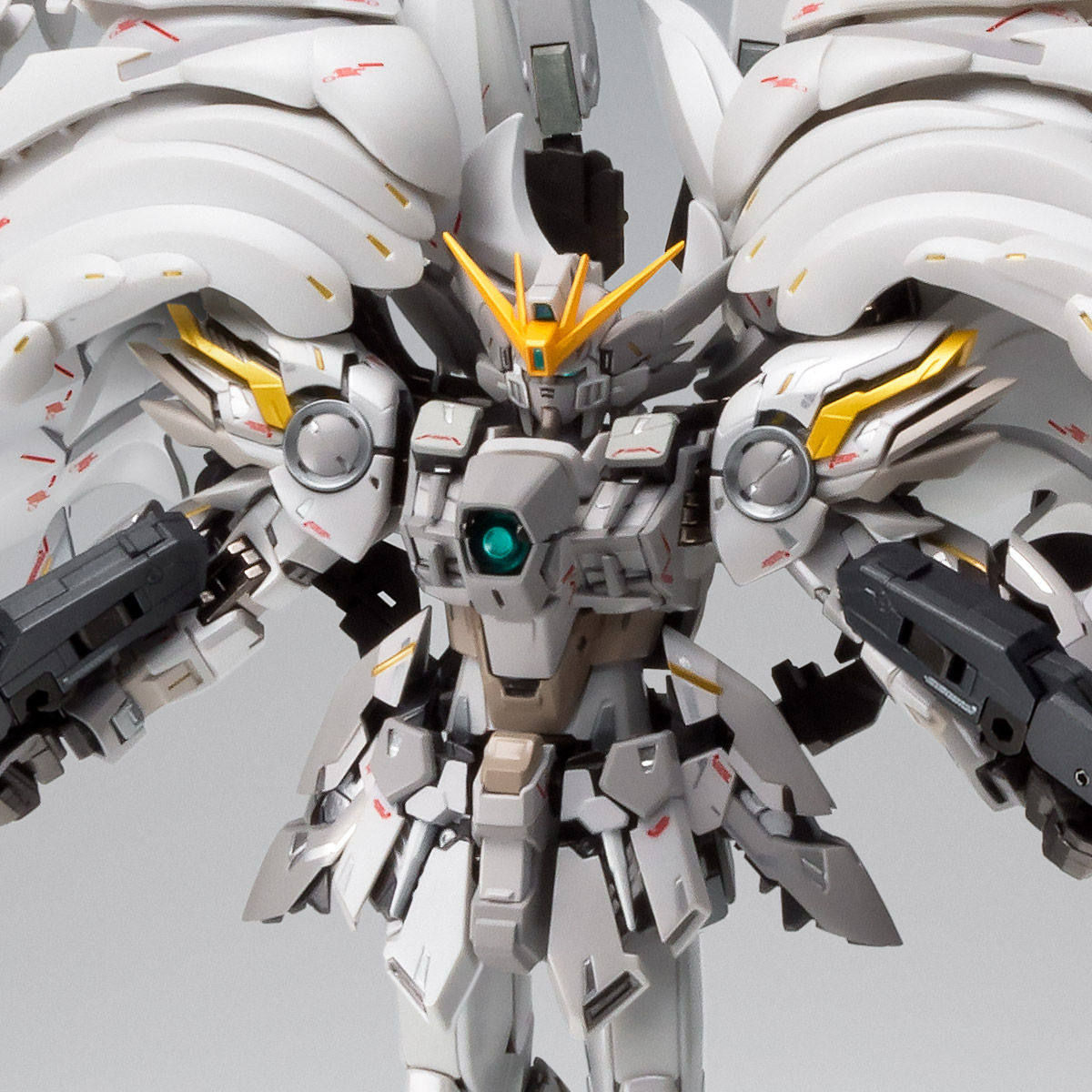 BANDAI GFFMC Wing Gundam Snow White Prelude #1021 Metal Composite