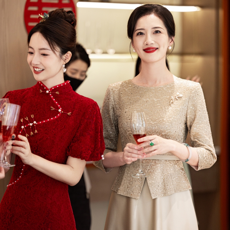 Mother's Wedding Banquet Dress, Elegant Champagne Color, Mother-In-Law's Wedding Banquet Outfit, 2026 New Slimming Wedding Banquet Dress Mother's Wedding Banquet Dress, Elegant Champagne Color, Mother-In-Law's Wedding Banquet Outfit, 2026 New Slimming Wedding Banquet Dress