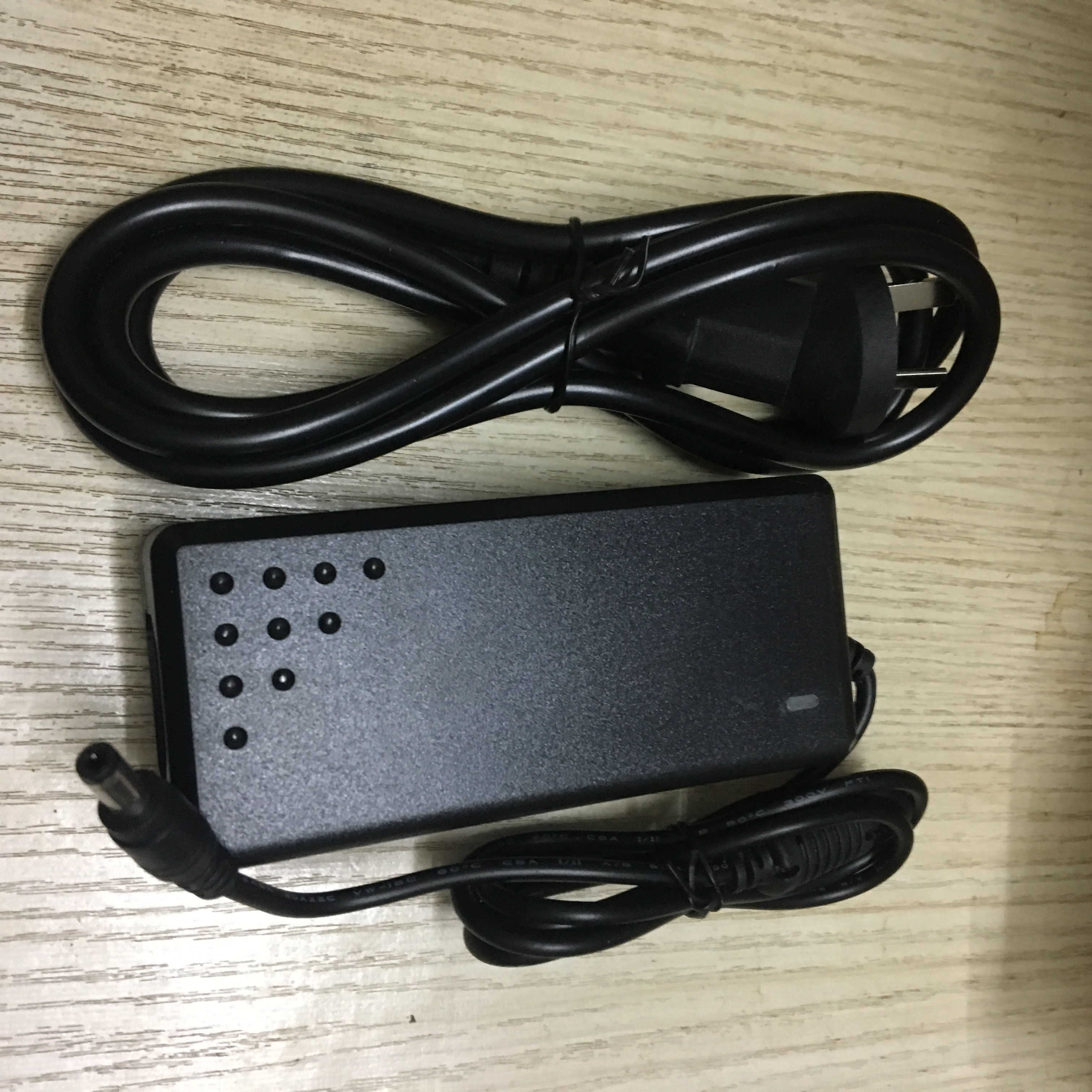 Applicable Dahua DH-NVR2104HS-P-S1 hard disk video recorder monitoring host accessories power charger cable