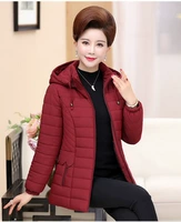 Áo khoác cotton trung niên và cũ cỡ lớn cho mẹ tải mùa đông ngắn Áo khoác cotton cũ cho phụ nữ trung niên xuống bông độn quần áo zara nữ chính hàng