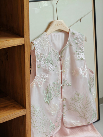 新中式粉色马甲女夏季薄款外穿背心坎肩刺绣年轻款国风吊带裙套装