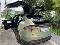 Grand aileron arrière en fibre de carbone Tesla Model X