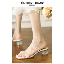 A force of rice grey 2022 Spring new two wearing transparent lined with slippers female fairy wind square head coarse heel sandal