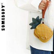 Three-color patch travel cosmetic bag cute girl small storage bag ins Wind Net red portable lipstick bag