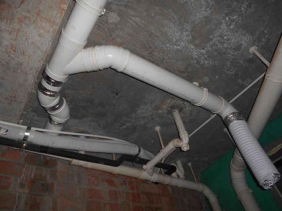 吊装式中央新风除湿机安装排管