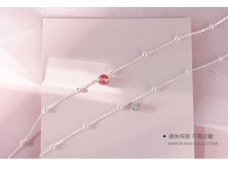 麋 人 艺 艺 Strawberry Bean Paste Mặt dây chuyền hạt ánh trăng S925 Phụ kiện vòng chân bằng bạc pha lê nữ lắc chân chuông