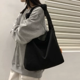 Черная демисезонная вместительная и большая сумка на одно плечо, японский универсальный ранец