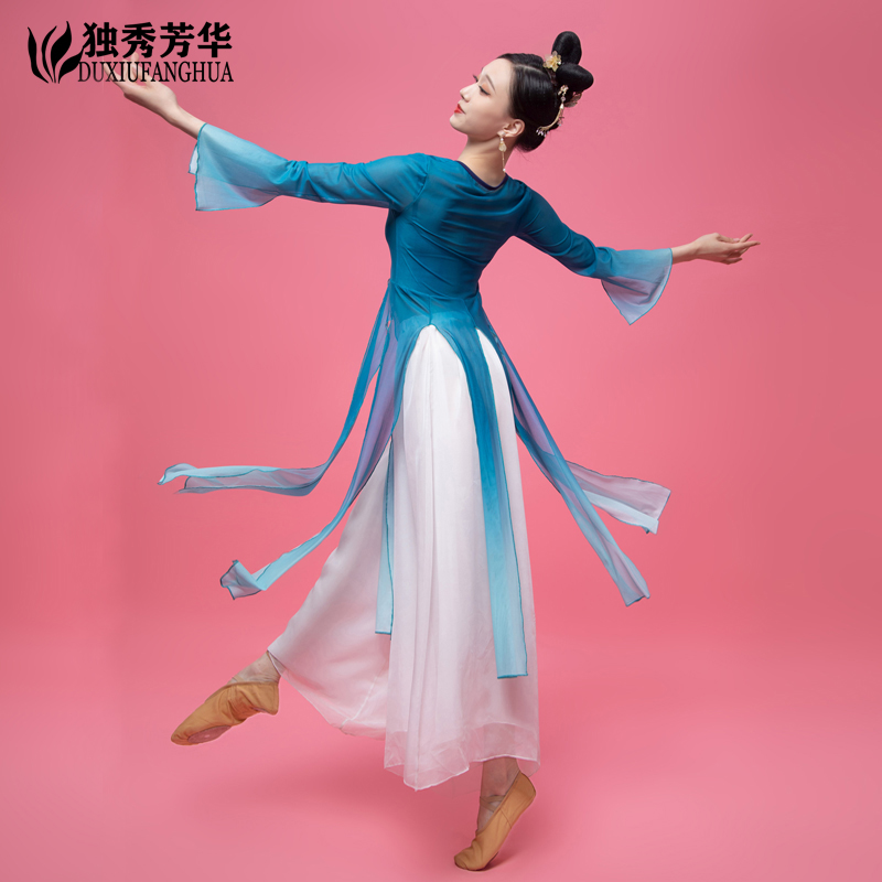 New show of the new Yung Ying Ying Ying Ying Chinese Dress Yarn Chinese Dress Charm