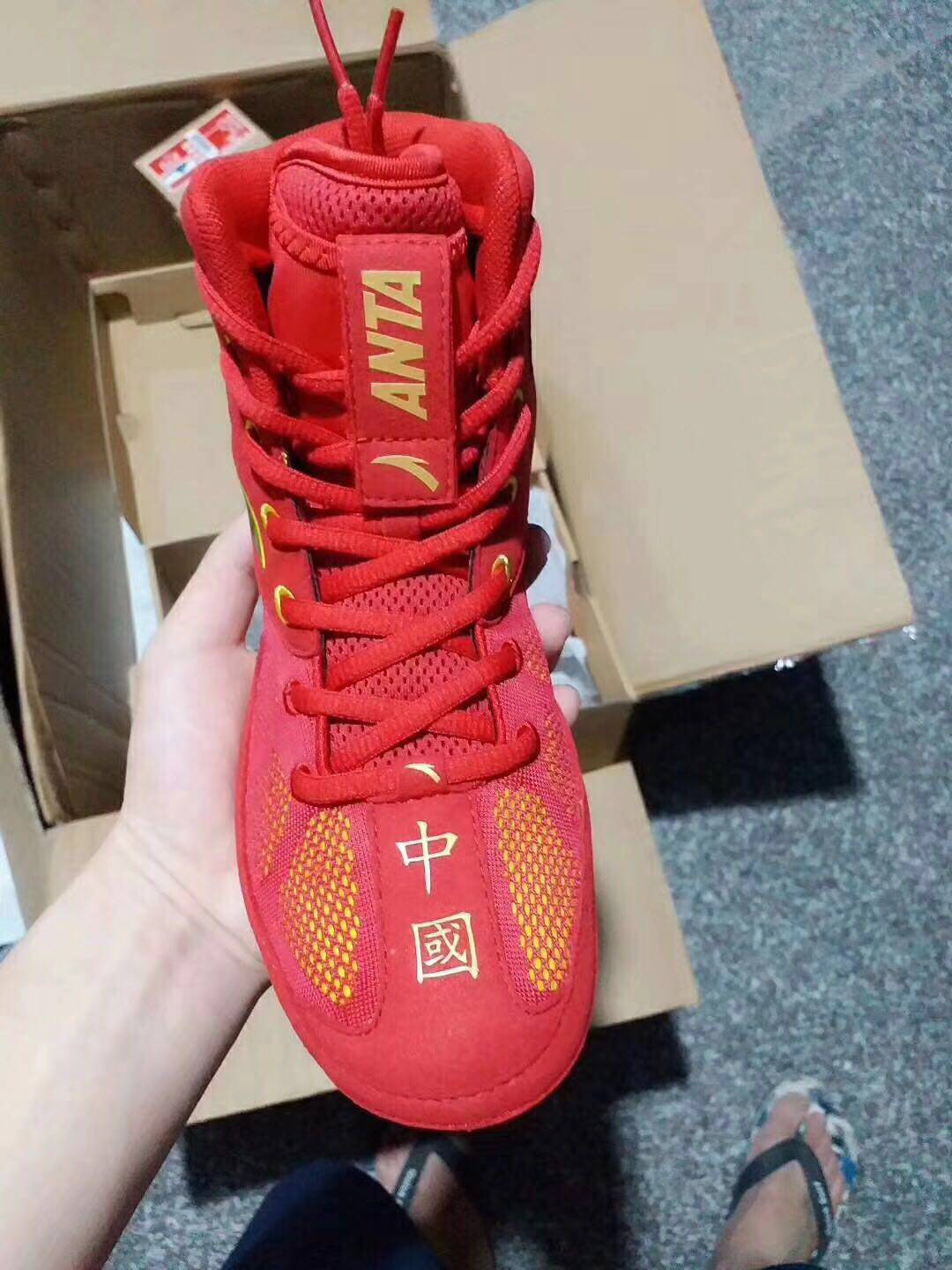 ANTA/Anta sponsors Chinese delegation National team wrestling shoes