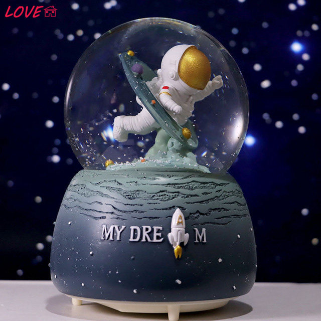 Astronaut Kailong crystal ball to the Moon Music Box little Prince series gift boy to male teacher walk heart