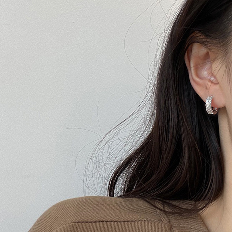 Daily style inlaid with wheat ears 925 pure silver Han version Short earrings minimalist Temperament Earrings Personality 100 hitch