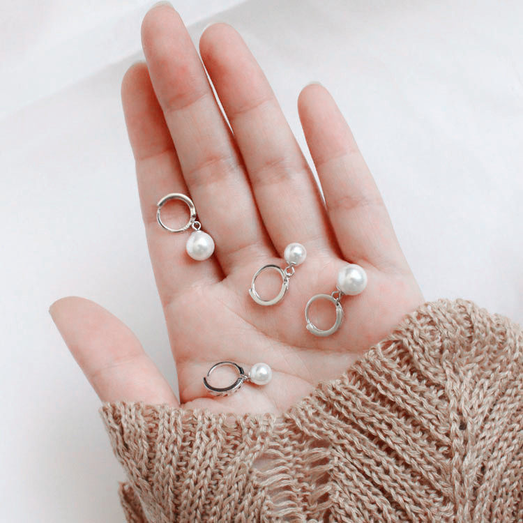 Imported Swarlow carving pearl earbutton 925 pure silver plated platinum simple earrings Han edition short ear crashes