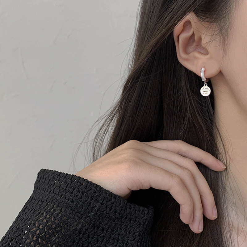 English small round-card earrings with the same section 925 pure silver short earrings Jane around earrings South Korean exquisite earrings