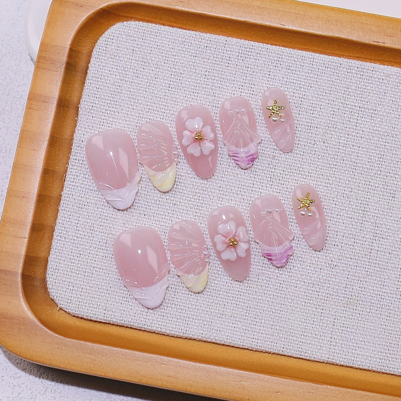 Purely Handmade Short Press-On Nails with Hand-Painted Shell Pattern, Three-Dimensional Carving, High-End Almond-Shaped Nail Art Patches, Finished Fake Nails