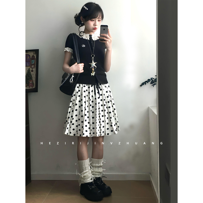 Beautiful Early Summer Outfit, Korean Style Preppy Style Lace Short-Sleeved T-Shirt for Women, Unique and Beautiful Polka-Dot Skirt Two-Piece Set