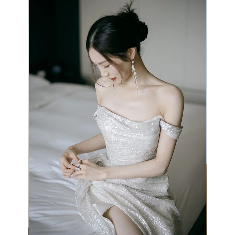 Starry sky, wedding dress, lace dress, open shoulders Starry sky, wedding dress, lace dress, open shoulders