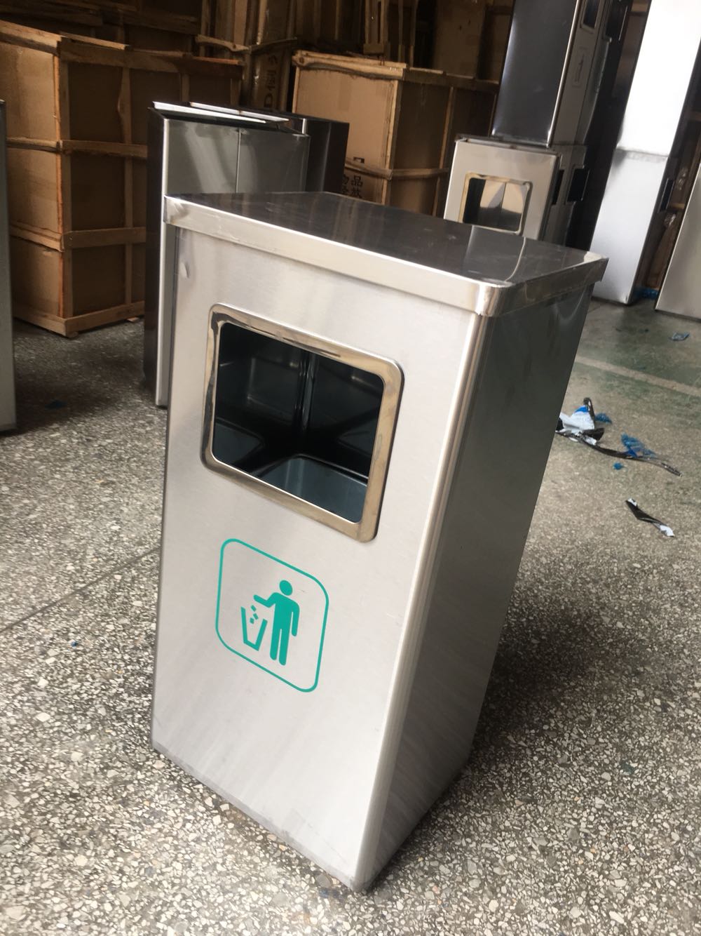 Agricultural bank square stainless steel trash can bank trash can custom bank trash can