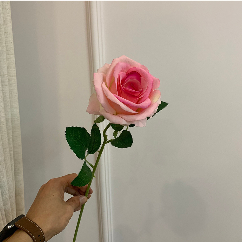 仿真花玫瑰花2025新品高档法兰绒玫瑰假花客厅婚礼装饰插花花艺详情11