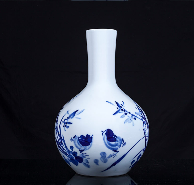 Jingdezhen blue and white porcelain ceramic vase large shan bottle home furnishing articles sitting room put dry flower lucky bamboo porcelain arts and crafts