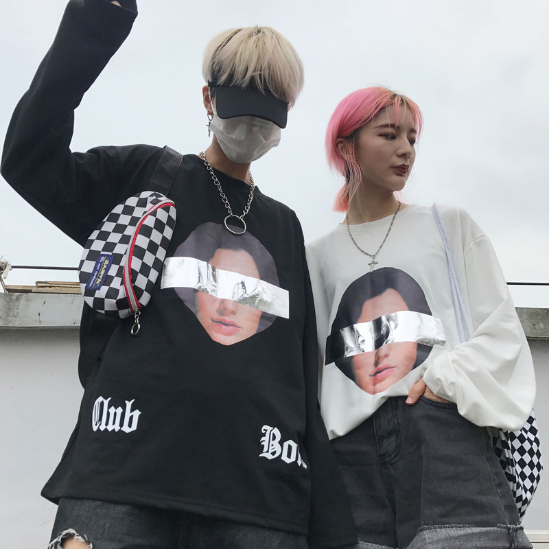 INS studios. 韩国INS同款辐射条人像梵文长袖T恤卫衣 17FW男女款