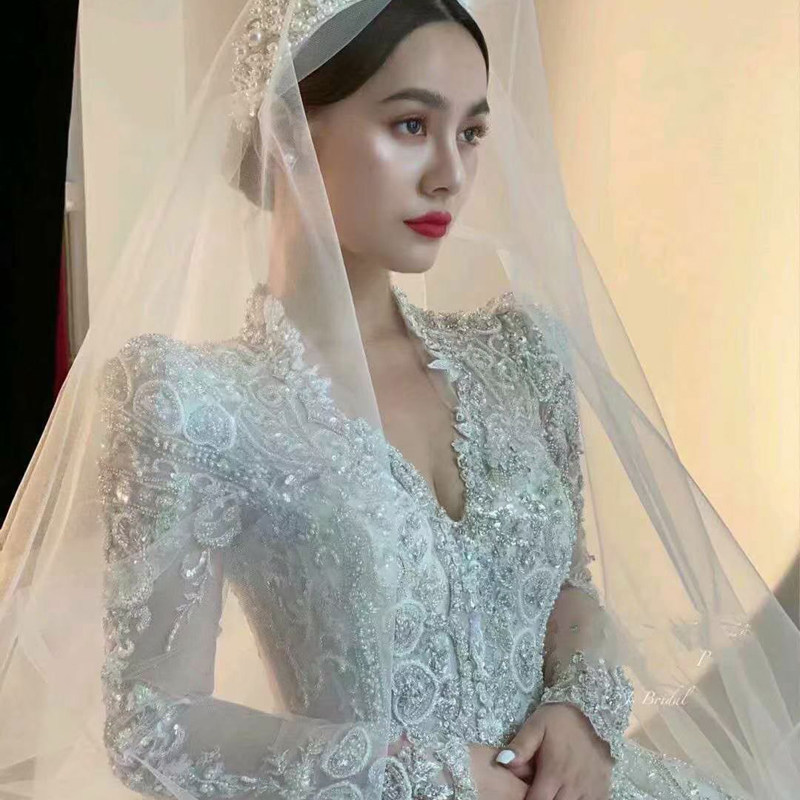 (Empress) 2022 new high-end luxury palace style temperament big trailing wedding gown with long sleeve luxury main yarn