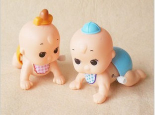 Chain climbing doll toy clockwork climbing baby super cute Oh can climb and twist ass doll