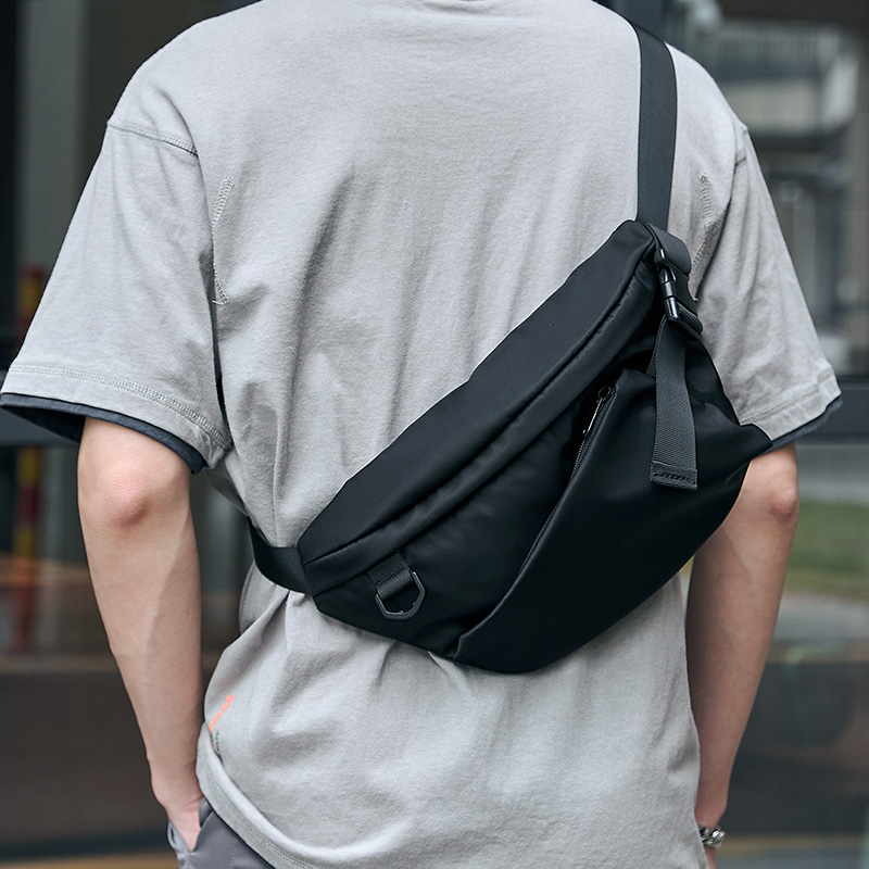 Day Ensemble Casual cablebag Men's Chest Bag Mobile Phone Bag Single Shoulder Bag Travel Mini Small Satchel Sports Mailbag Men's Bag