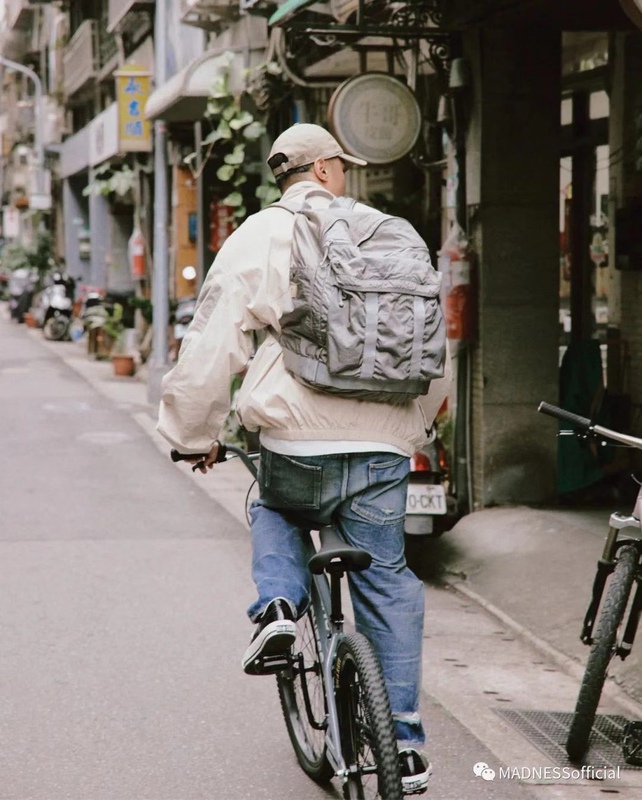 Mdns Backpack Shawn Yue's Same Style Co-Branded Military-Style Backpack, Distressed Washed Backpack