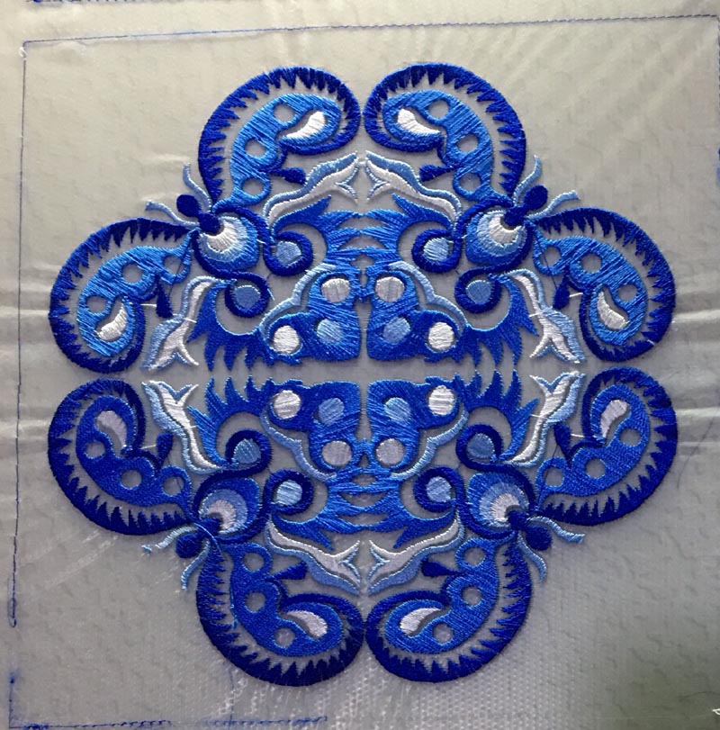 Blue and white porcelain transparent European yarn Auspicious Ruyi mesh yarn machine embroidery embroidery piece clothing accessories