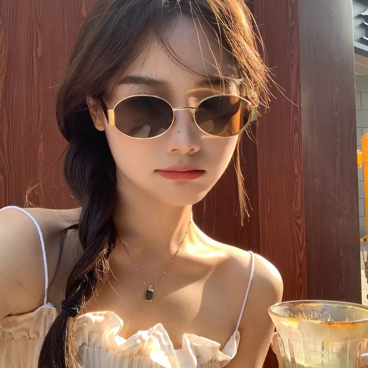 Retro small sunglasses, glasses solar-powered