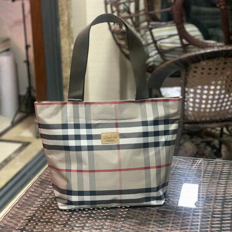 Mommy bag 2021 new mother and baby light outgoing multifunctional handbag large capacity single shoulder bag travel bag Korean version