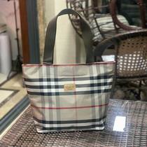 Mommy bag 2021 new mother and baby light outgoing multifunctional handbag large capacity single shoulder bag travel bag Korean version