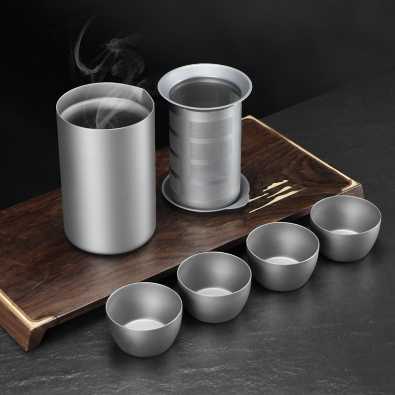 Pure titanium double-layer tea cup outdoor travel set Convenient titanium quick cup Kung Fu tea pot Multi-person single tea set