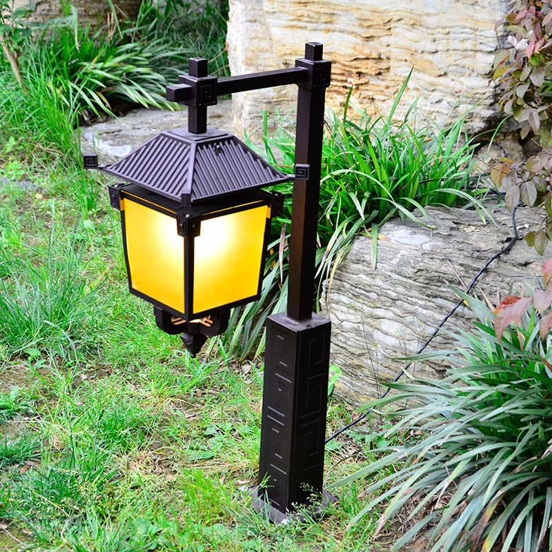 Outdoor retro waterproof European lawn lamp outdoor garden lamp Chinese style Chinese style Zen palace lamp garden landscape lamp