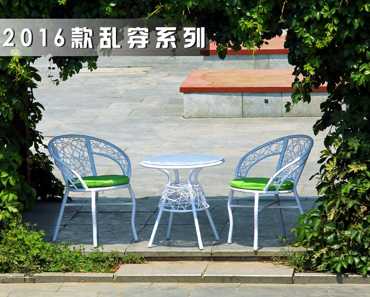 Ghế wicker ba mảnh đồ gỗ ngoài trời ghế phòng chờ ban công bảng thanh và ghế vườn mây rèn sắt dệt bảng và ghế kết hợp ghế gỗ ngoài trời