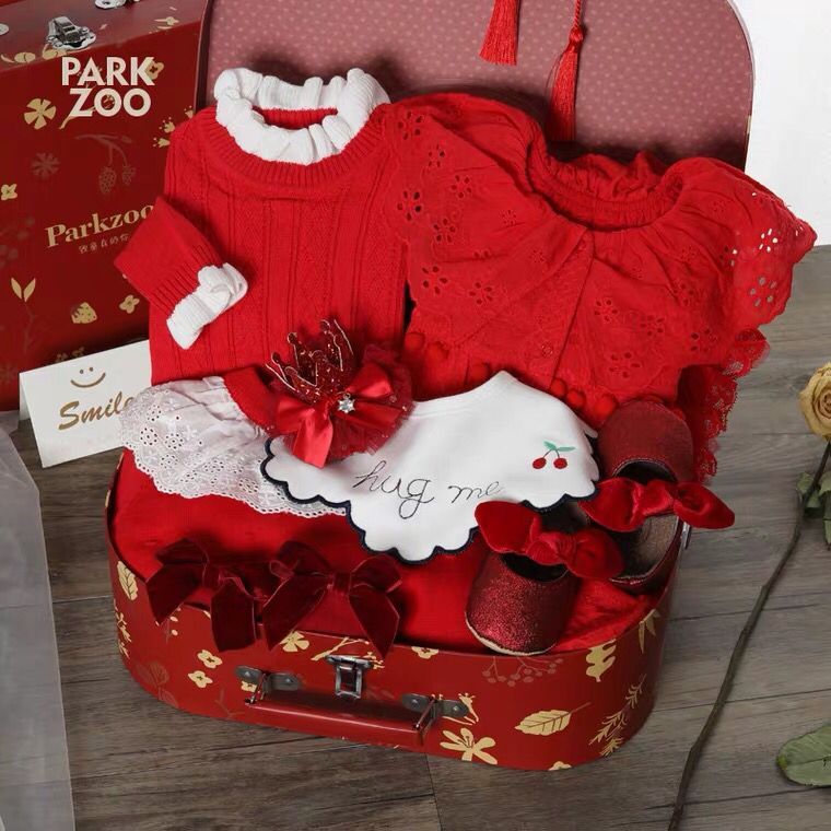 Hong Kong Spring and Summer baby clothes gift box Baby girl dress Princess full moon 100-day feast Year-old gift Winter