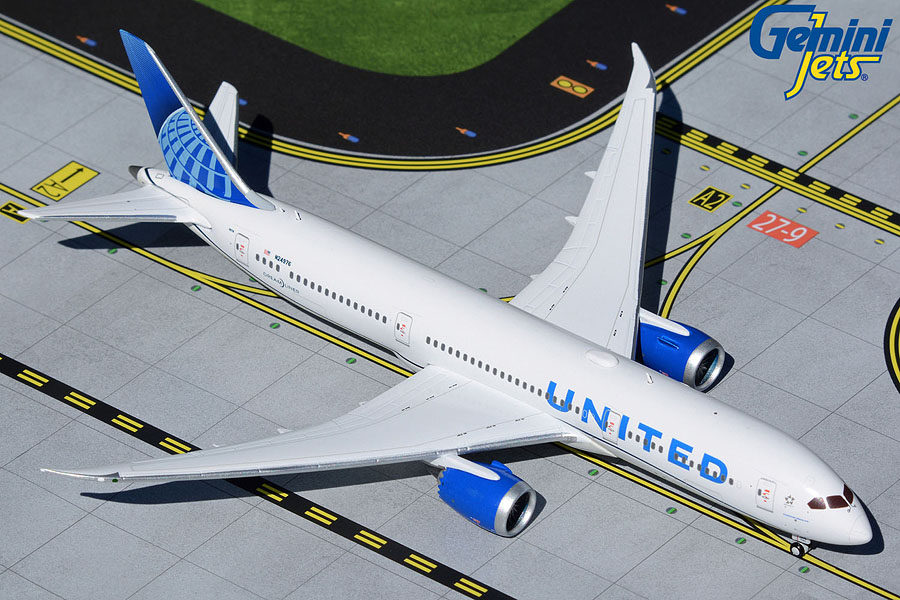 GeminiJets GJUAL1795 US United Airlines B787-9 N24976 1:400 Jedi